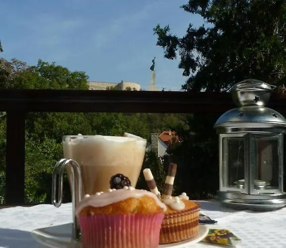 Bed & Breakfast Citadella Budapest